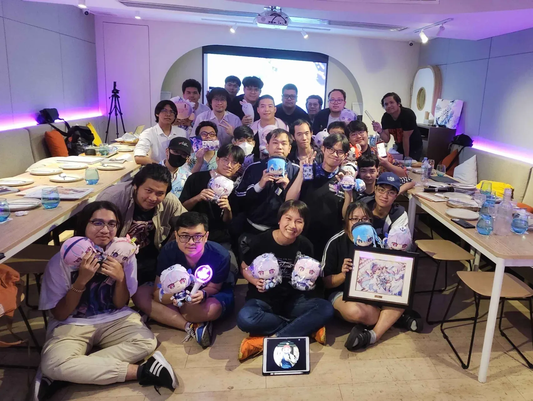 Minato Aqua Graduation Watch Party